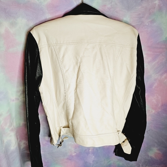 Forever 21 Black & Cream Duo-Tone Moto Faux Leather Jacket Size L - Picture 11 of 16